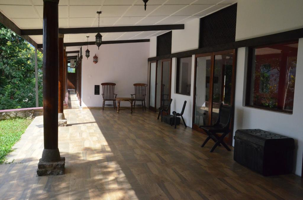 The Buena Vista Kandy Exterior foto